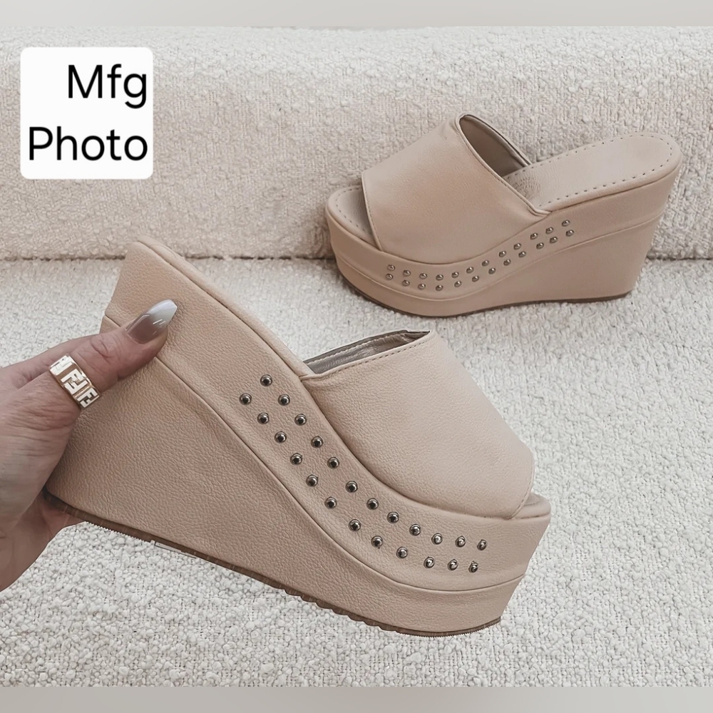 Meraki Slip-On Wedge, Womens 37 EU (6.5 US)​